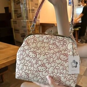 Hello Kitty Fashion Purse